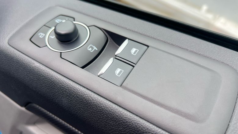 Ford Transit Custom 280 L1 Diesel Fwd 2.0 EcoBlue 136ps H1 Van Limited